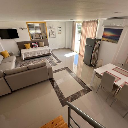 Shkreli Apartments Sarandë Esterno foto