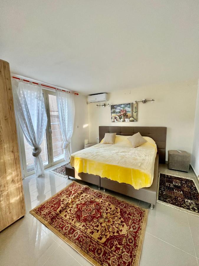 Shkreli Apartments Sarandë Esterno foto