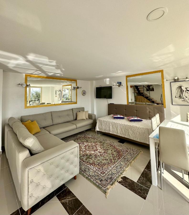 Shkreli Apartments Sarandë Esterno foto