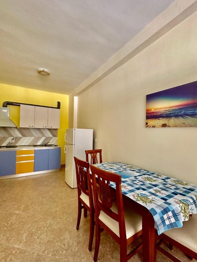 Shkreli Apartments Sarandë Esterno foto