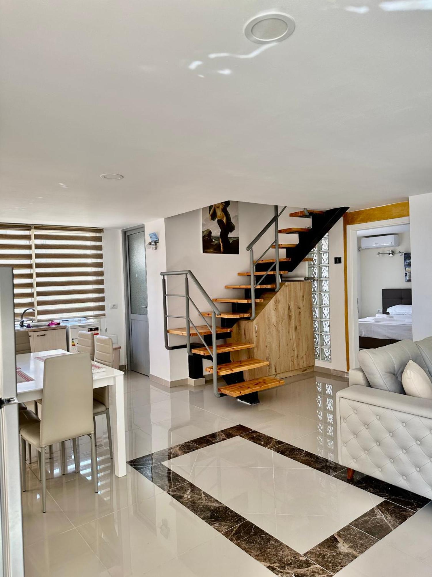 Shkreli Apartments Sarandë Esterno foto